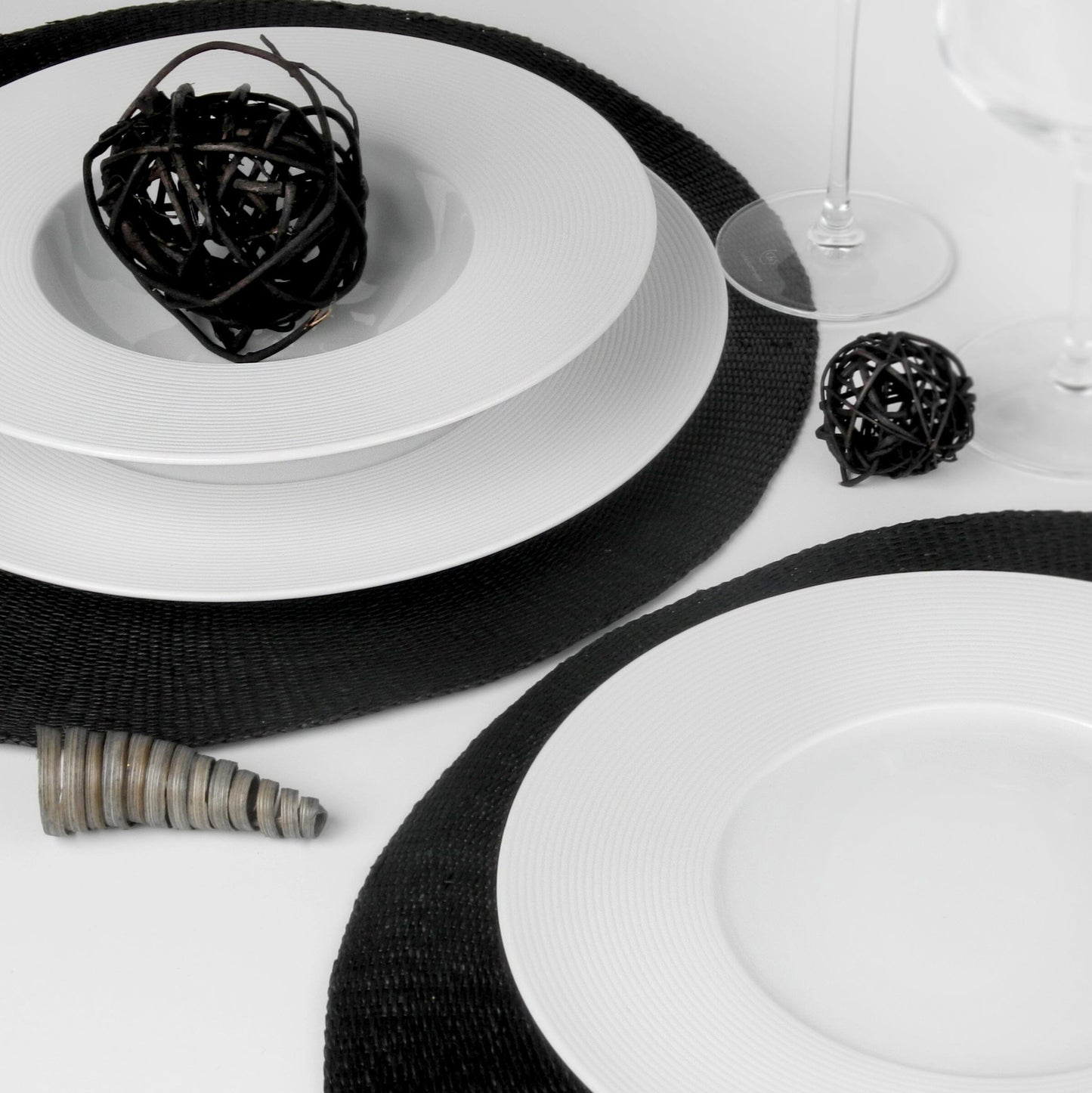 Medard de Noblat - Batik Serviesset 18-delig Serviesset Medard de Noblat