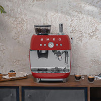 Smeg - Espressomachine | Crème | Jaren 50 | Handmatige espressomachine met geïntegreerde bonenmaler Handmatige Espressomachine Smeg